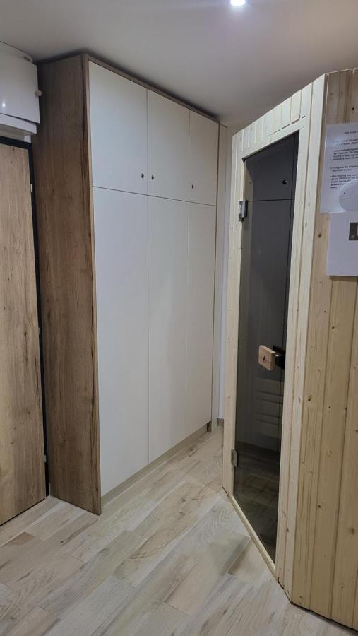 Apartman Nerudovka D 104, Finska Sauna, Garazove Stani Loučná pod Klínovcem Zewnętrze zdjęcie